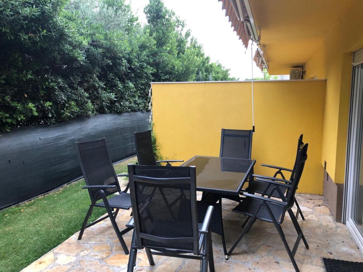 Spacious Apartment Close To The Sea In Kastel Luksic Kastela Luaran gambar